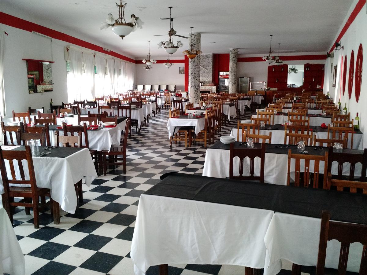 Hotel Hebron Termas de Río Hondo Exterior foto